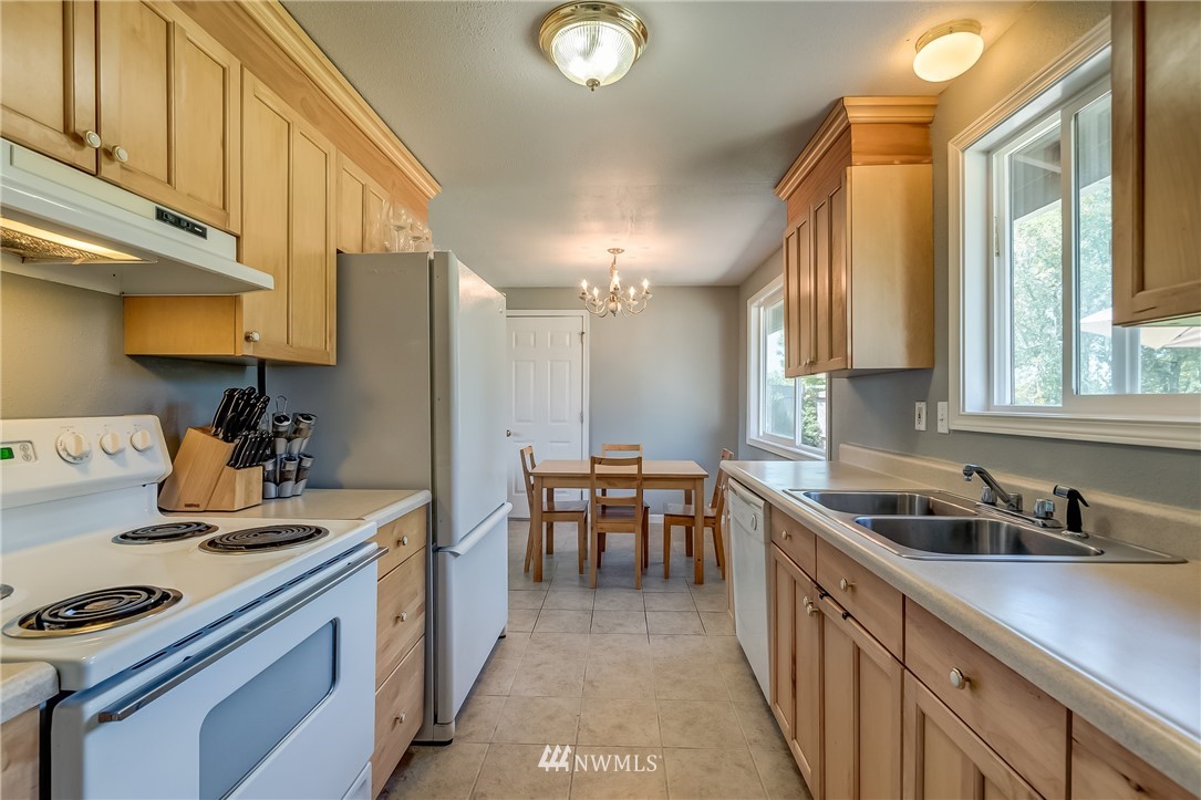 1792 Harksell Road Ferndale, WA 98248 - Photo 7 of 20