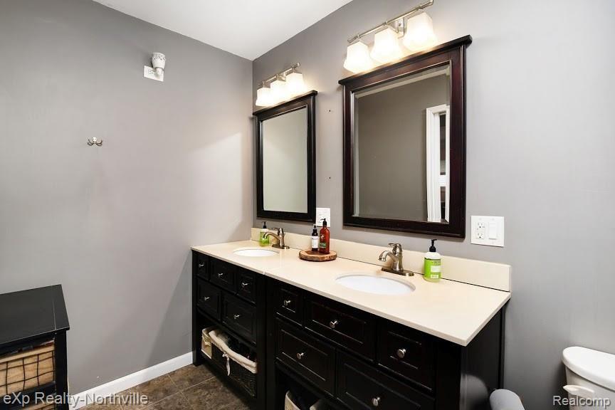 2722 Culbertson Avenue Rochester Hills, MI 48307 - Photo 13 of 44