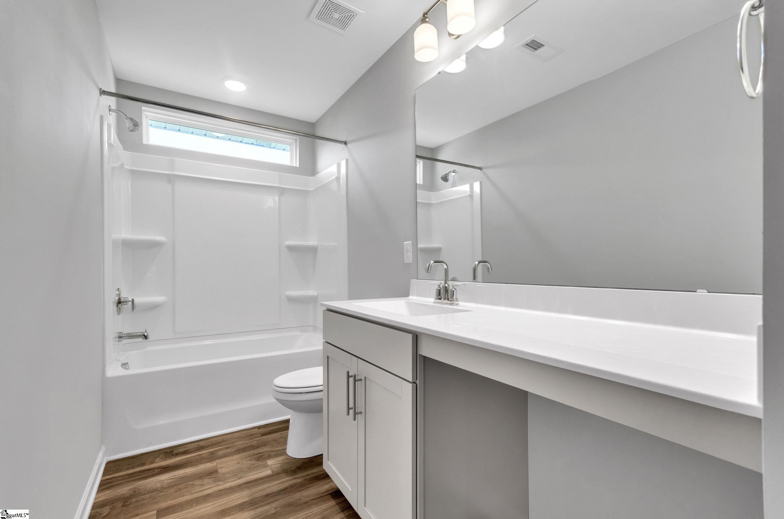 426 Wolfbend Road Woodruff, SC 29388 - Photo 18 of 33