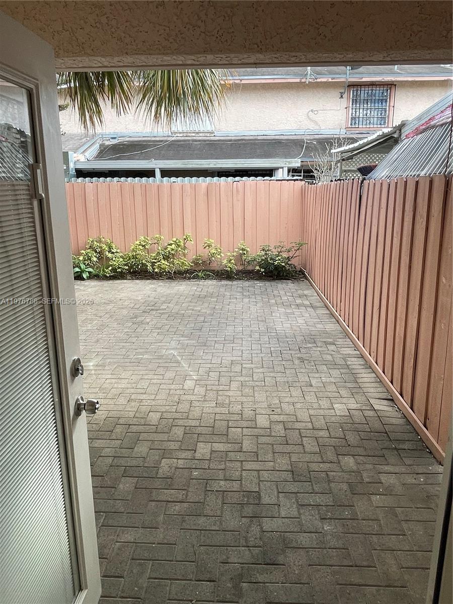 1024 West 79th Street, Unit 1024 Hialeah, FL 33014 - Photo 24 of 27