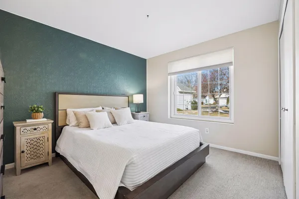 $349,900 | 537 Markgrafs Lake Alcove, Woodbury, MN 55129