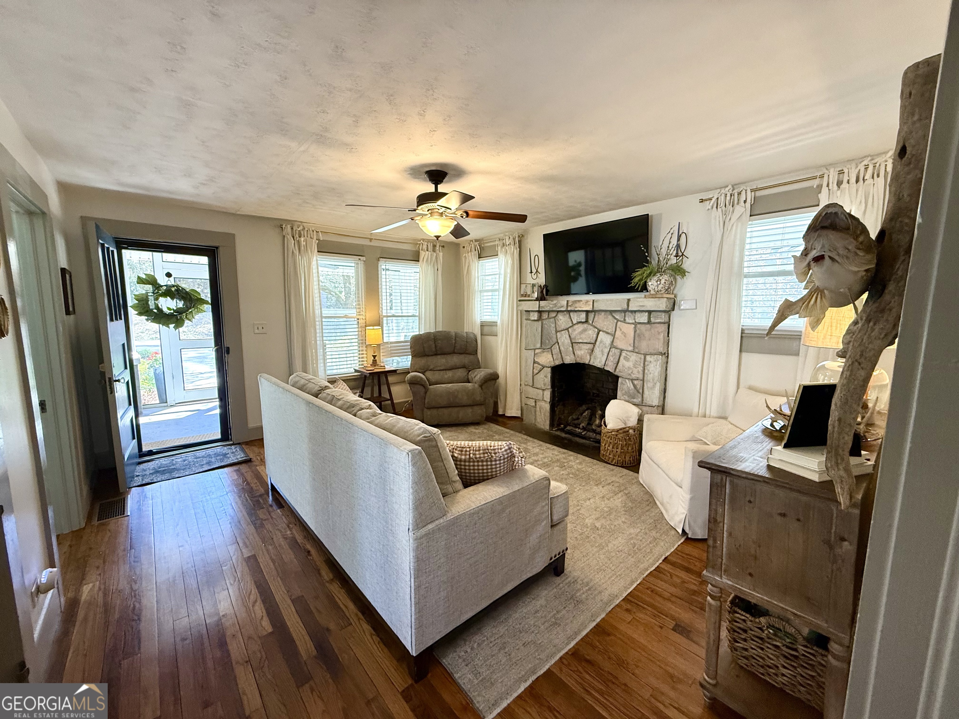 141 York Street Clarkesville, GA 30523 - Photo 12 of 46