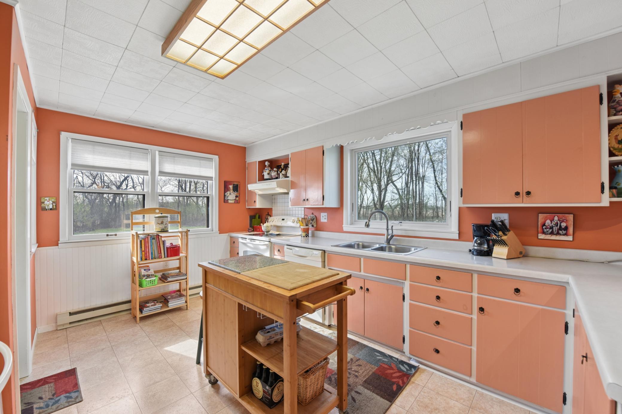 944 70th Avenue Roberts, WI 54023 - Photo 5 of 34