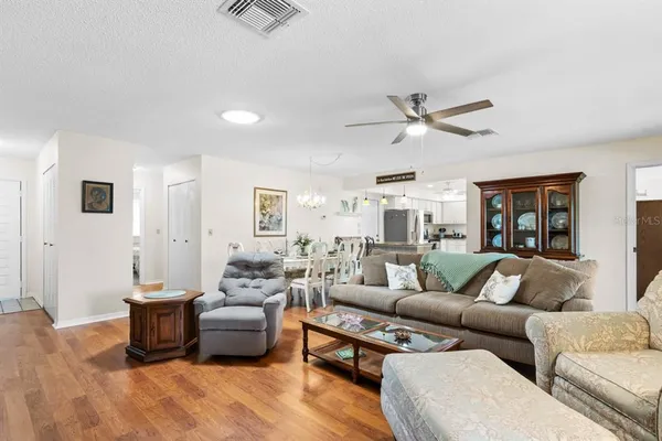 $2,050 | 1415 Langley Drive, Sun City Center, FL 33573
