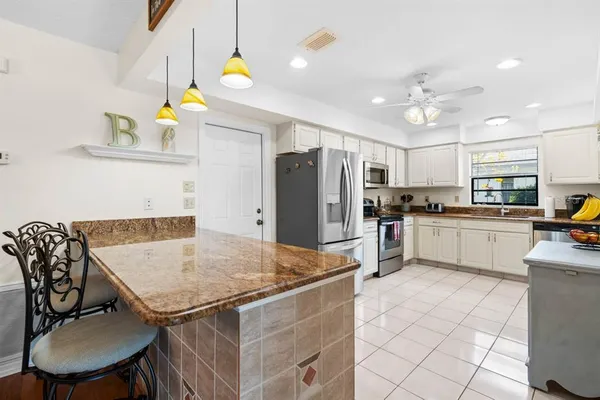 $2,050 | 1415 Langley Drive, Sun City Center, FL 33573