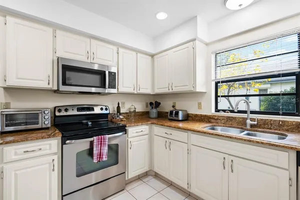 $2,050 | 1415 Langley Drive, Sun City Center, FL 33573