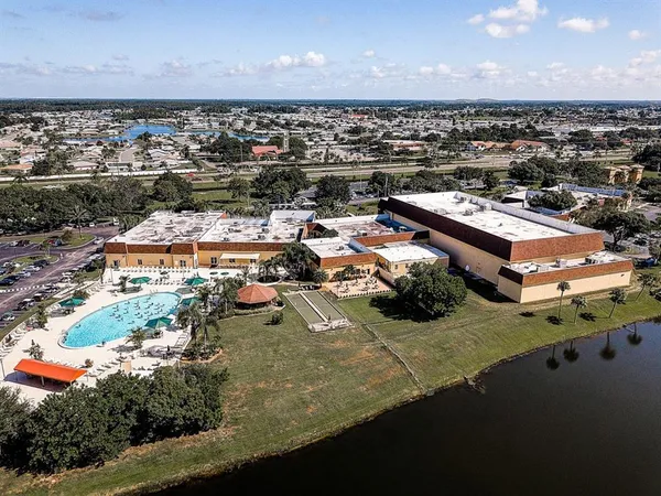 $2,050 | 1415 Langley Drive, Sun City Center, FL 33573