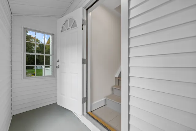 $995,000 | 82 State Street, Guilford, CT 06437