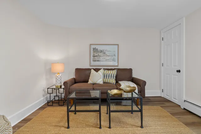 $995,000 | 82 State Street, Guilford, CT 06437