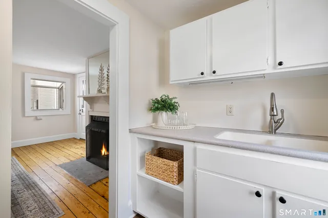 $995,000 | 82 State Street, Guilford, CT 06437