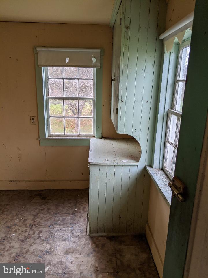 1684 Carrolls Tract Road Orrtanna, PA 17353 - Photo 4 of 15 Gallery Image 4