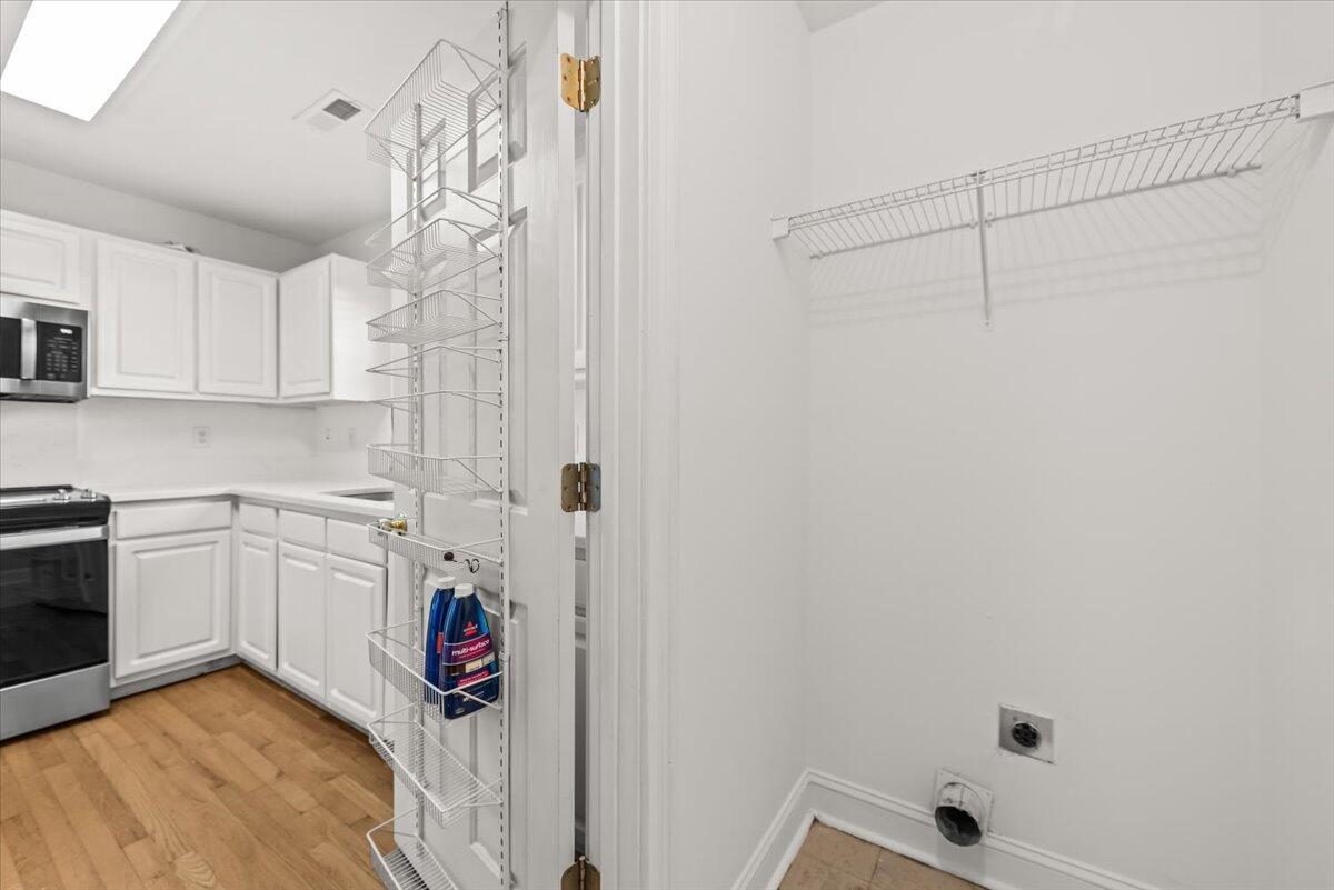 1545 Ashley River Road, Unit H Charleston, SC 29407 - Photo 23 of 24 22-DKM3931