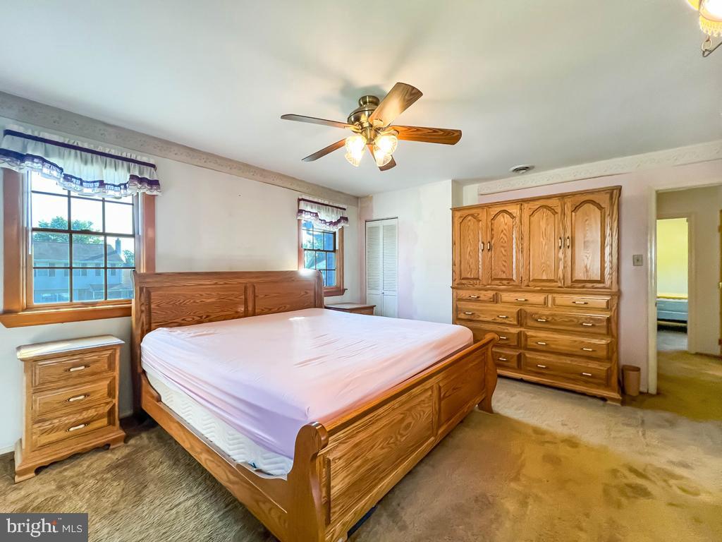 1896 Sheri Road Bensalem, PA 19020 - Photo 21 of 34 Gallery Image 21