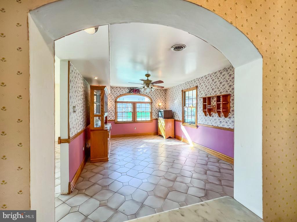 1896 Sheri Road Bensalem, PA 19020 - Photo 8 of 34 Gallery Image 8