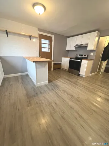 $399,900 | 24 St Johns Street, Middletown, CT 06457