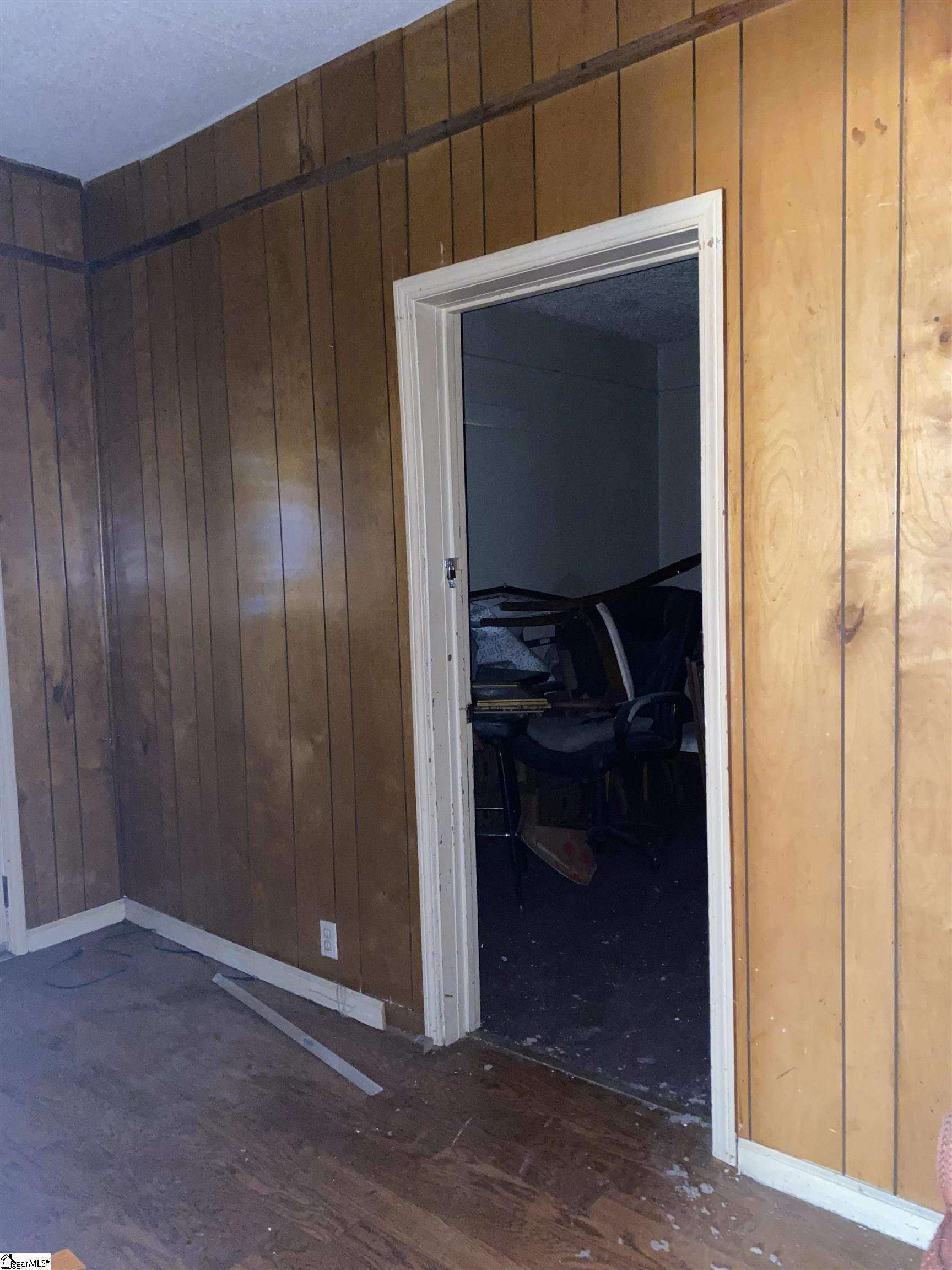 409 Easley Bridge Road Greenville, SC 29611 - Photo 16 of 28