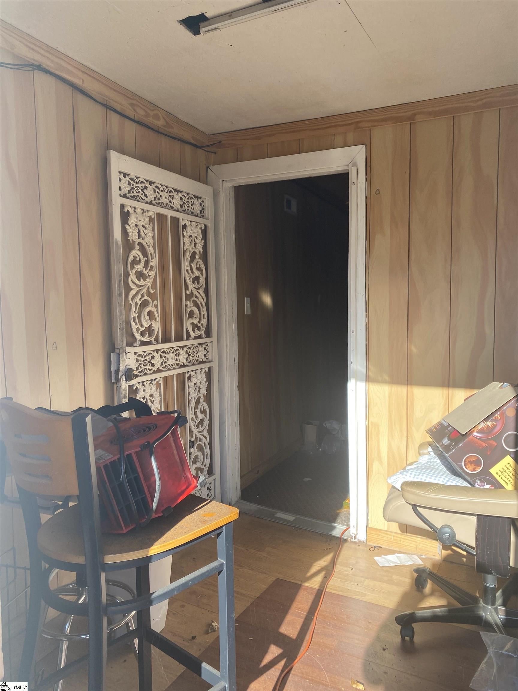 409 Easley Bridge Road Greenville, SC 29611 - Photo 20 of 28