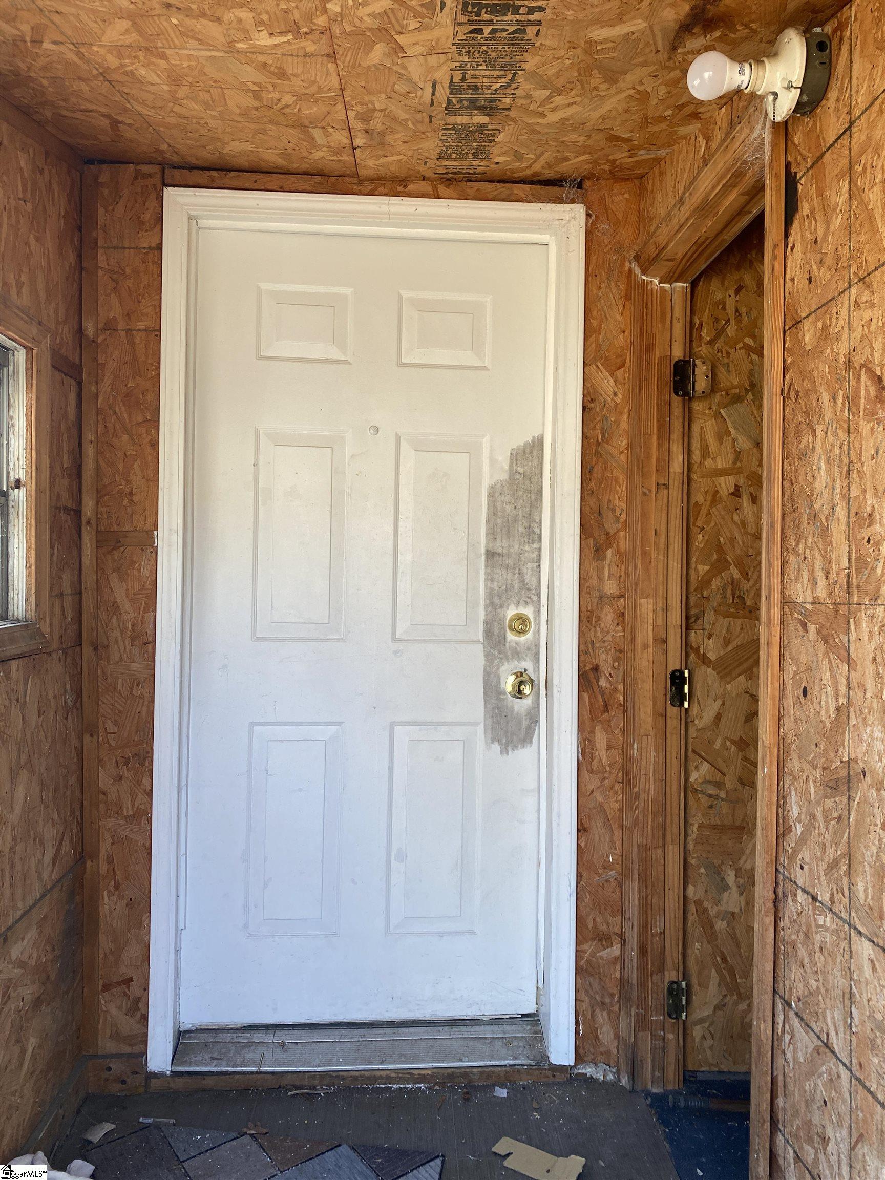 409 Easley Bridge Road Greenville, SC 29611 - Photo 6 of 28