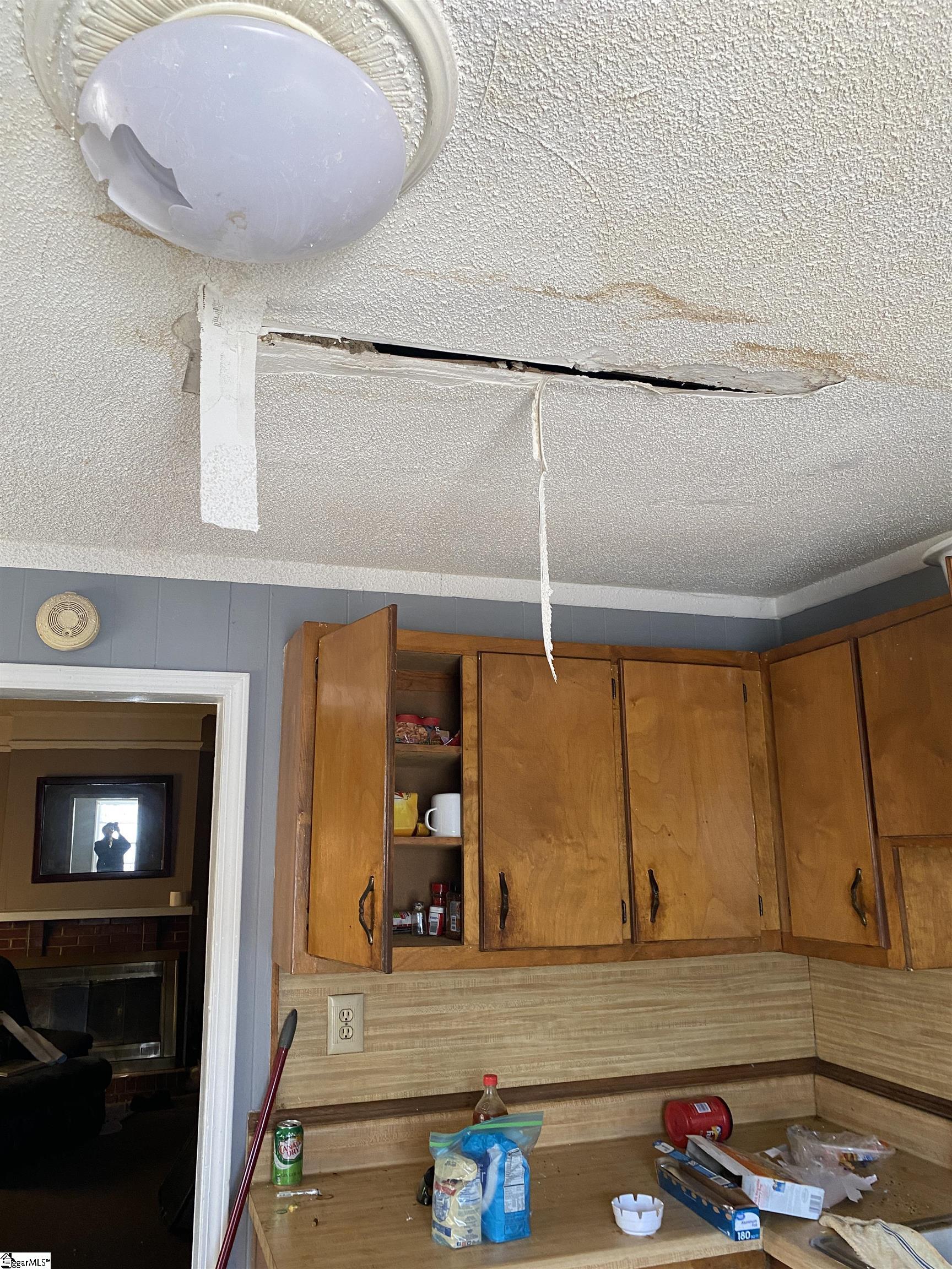 409 Easley Bridge Road Greenville, SC 29611 - Photo 9 of 28