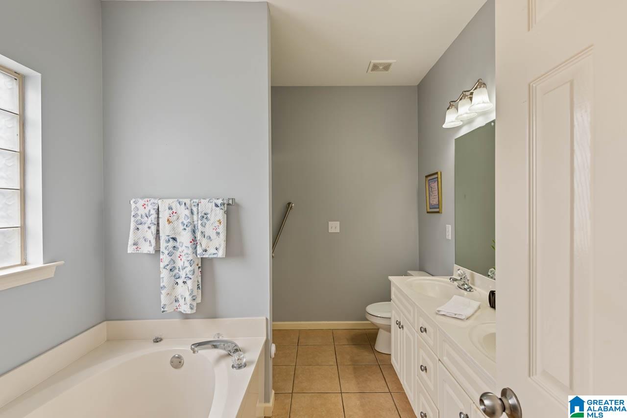 853 Barkley Drive Alabaster, AL 35007 - Photo 13 of 33