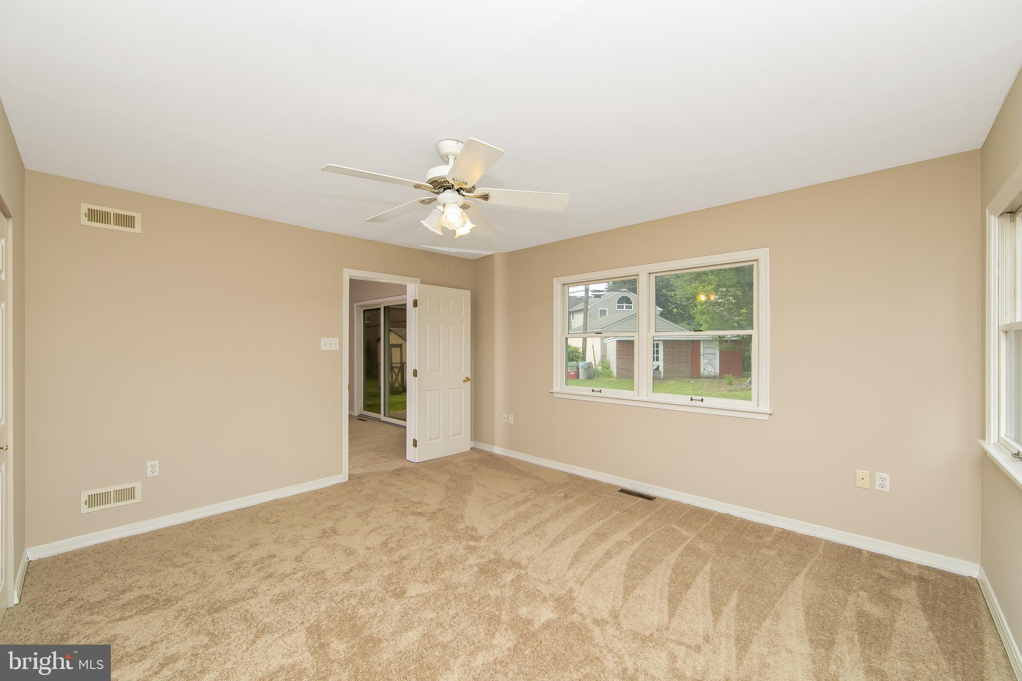 681 Dutton Circle Springfield, PA 19064 - Photo 22 of 45 a view of an empty room with a window