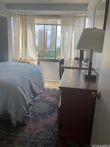 $1,300 | 2333 Kapiolani Boulevard, Unit 1008A, Honolulu, HI 96826