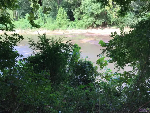 $169,900 | 7800 Tunica Trace, St. Francisville, LA 70775