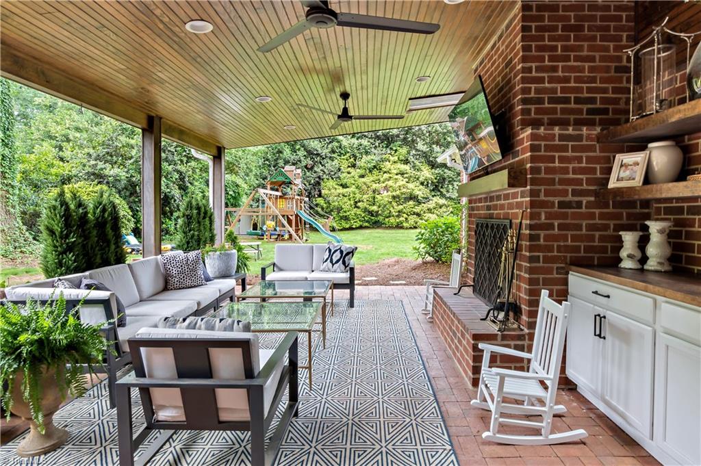 2841 Fairmont Road Northwest Winston-Salem, NC 27106 - Photo 32 of 36