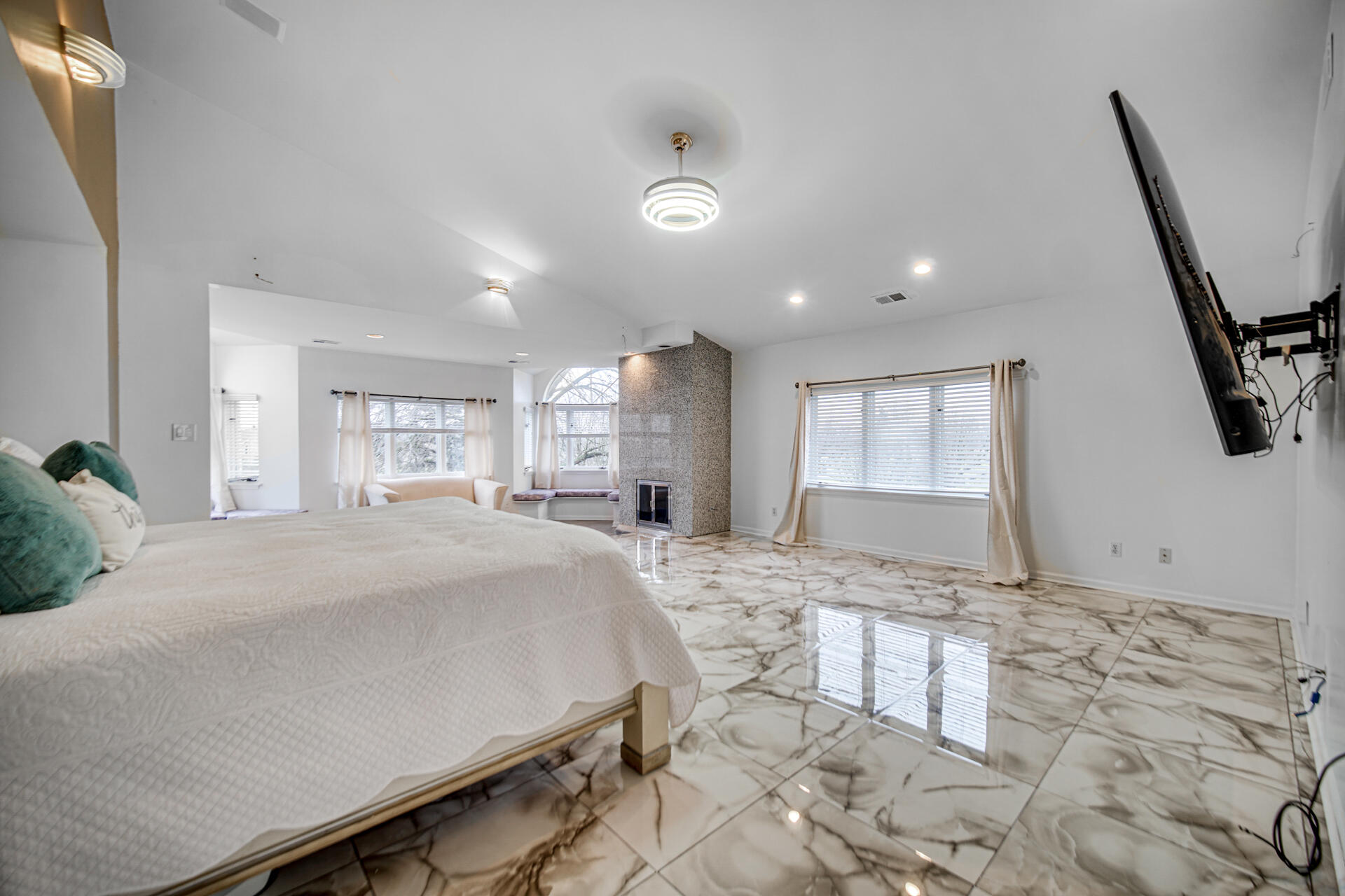 1141 Portmarnock Court Dyer, IN 46311 - Photo 33 of 63 1920x1280