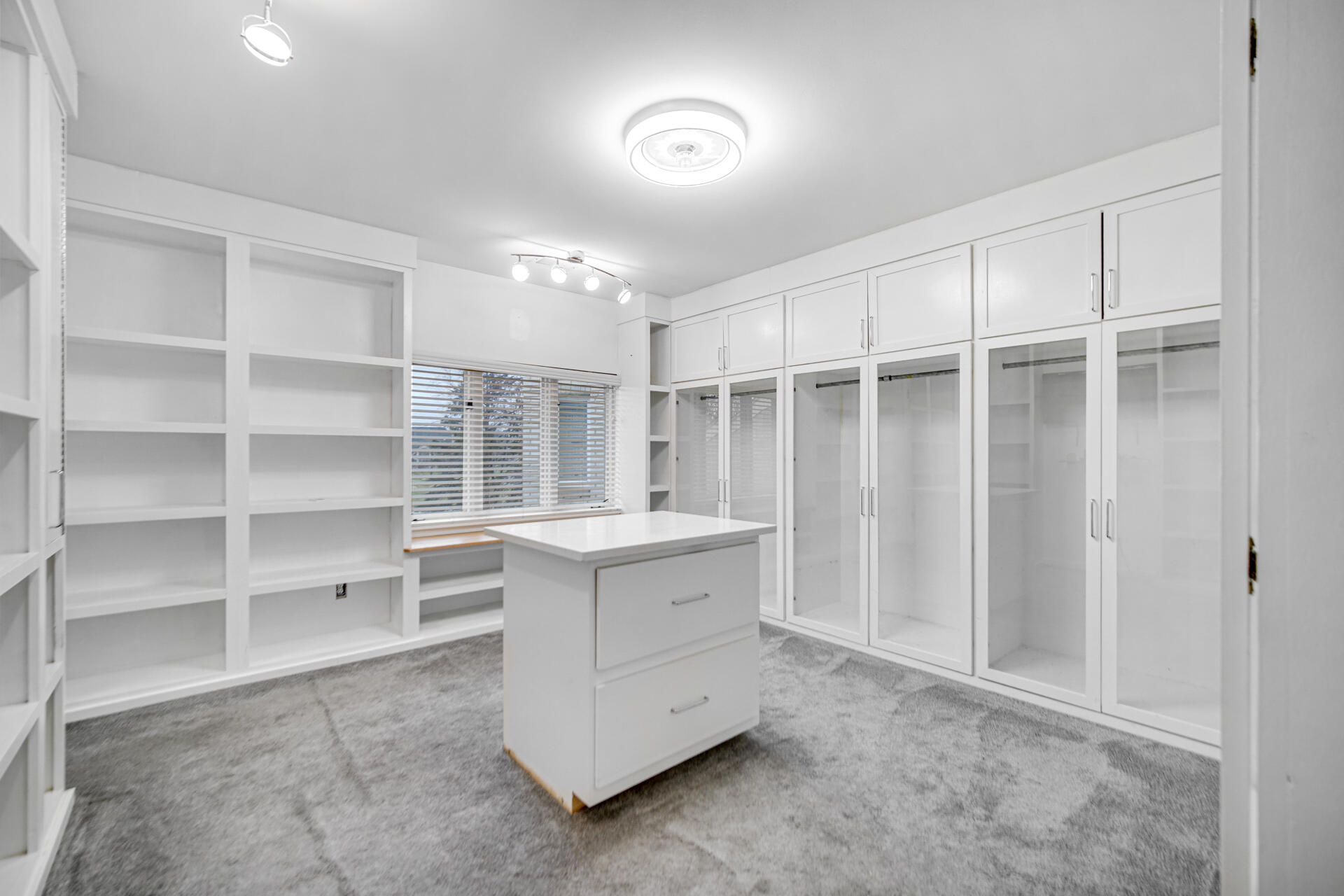 1141 Portmarnock Court Dyer, IN 46311 - Photo 38 of 63 1920x1280