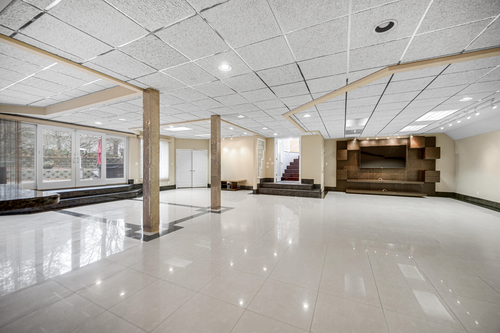 1141 Portmarnock Court Dyer, IN 46311 - Photo 47 of 63 1920x1280