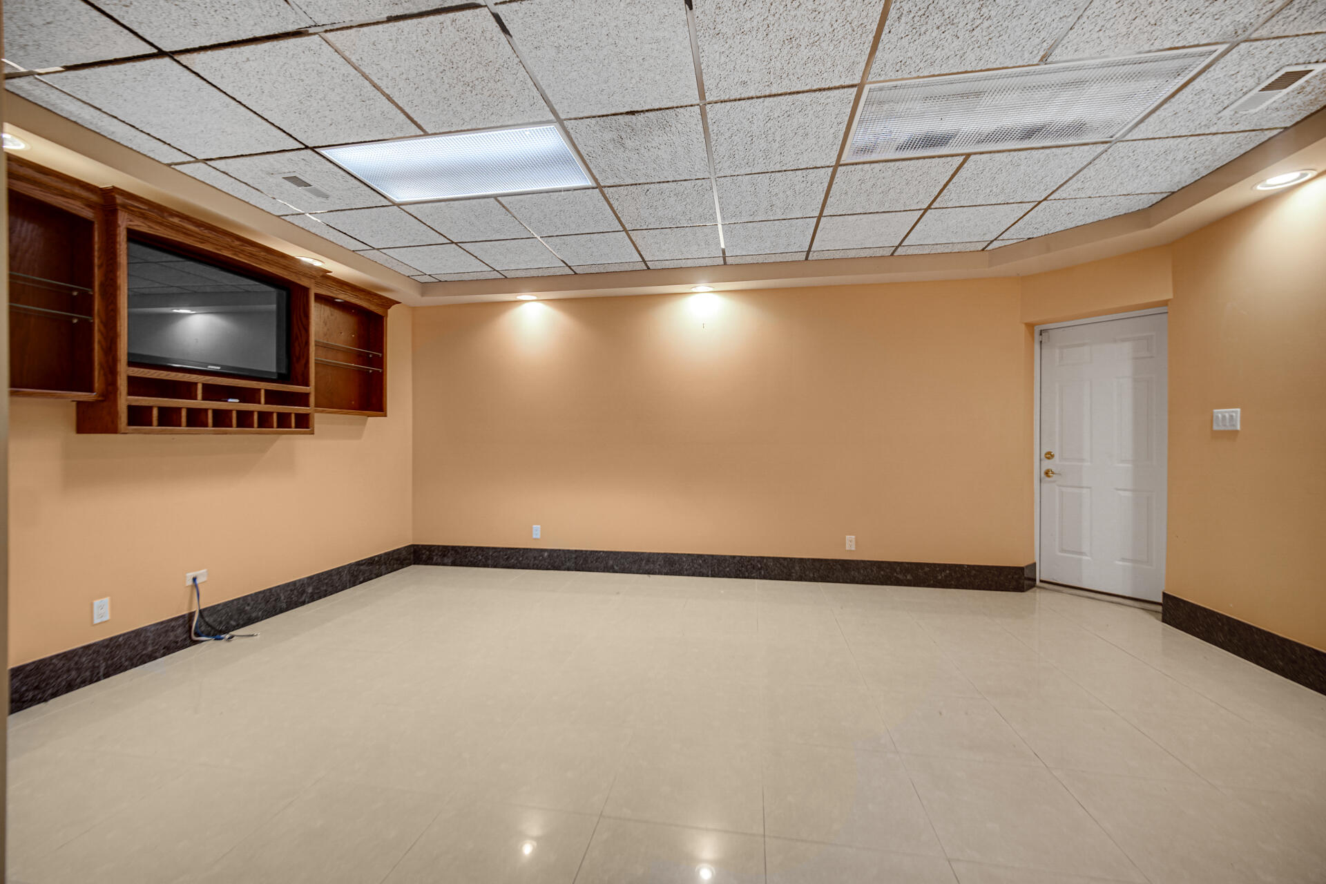 1141 Portmarnock Court Dyer, IN 46311 - Photo 52 of 63 1920x1280