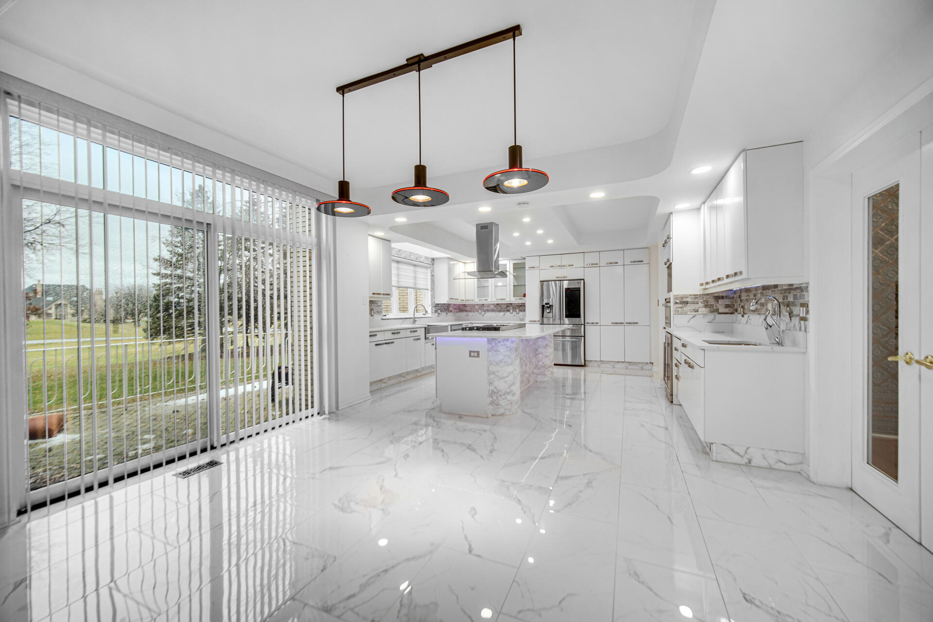 1141 Portmarnock Court Dyer, IN 46311 - Photo 9 of 63 1920x1280