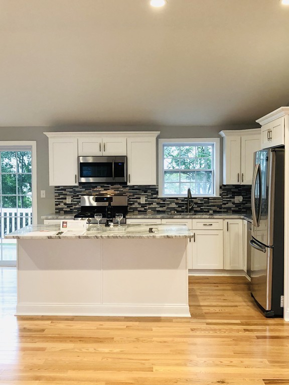 464 Tecumseh Street Fall River, MA 02721 - Photo 10 of 24 Gallery Image 10