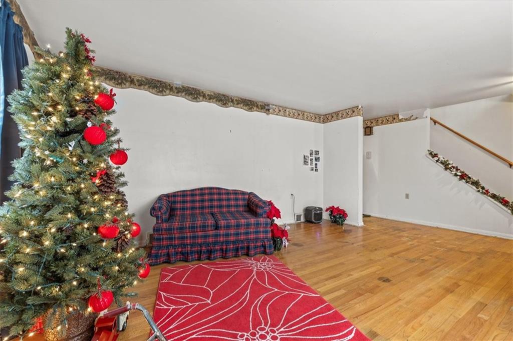 471 New York Avenue Rochester, PA 15074 - Photo 10 of 39