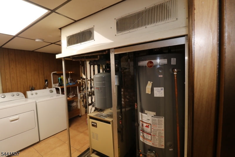 66 Chambers Street Newark, NJ 07105 - Photo 15 of 19