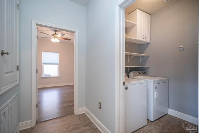 a view of utility room