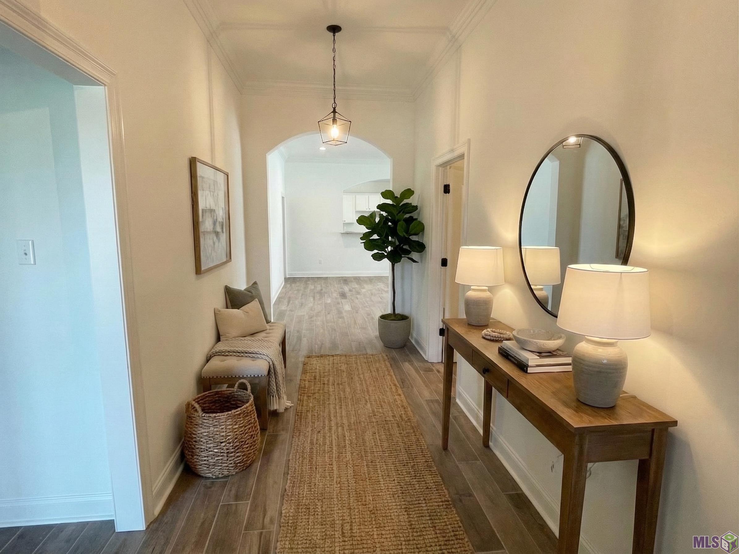 453 Rue Des Affaires Houma, LA 70364 - Photo 3 of 13 STAGED PHOTO