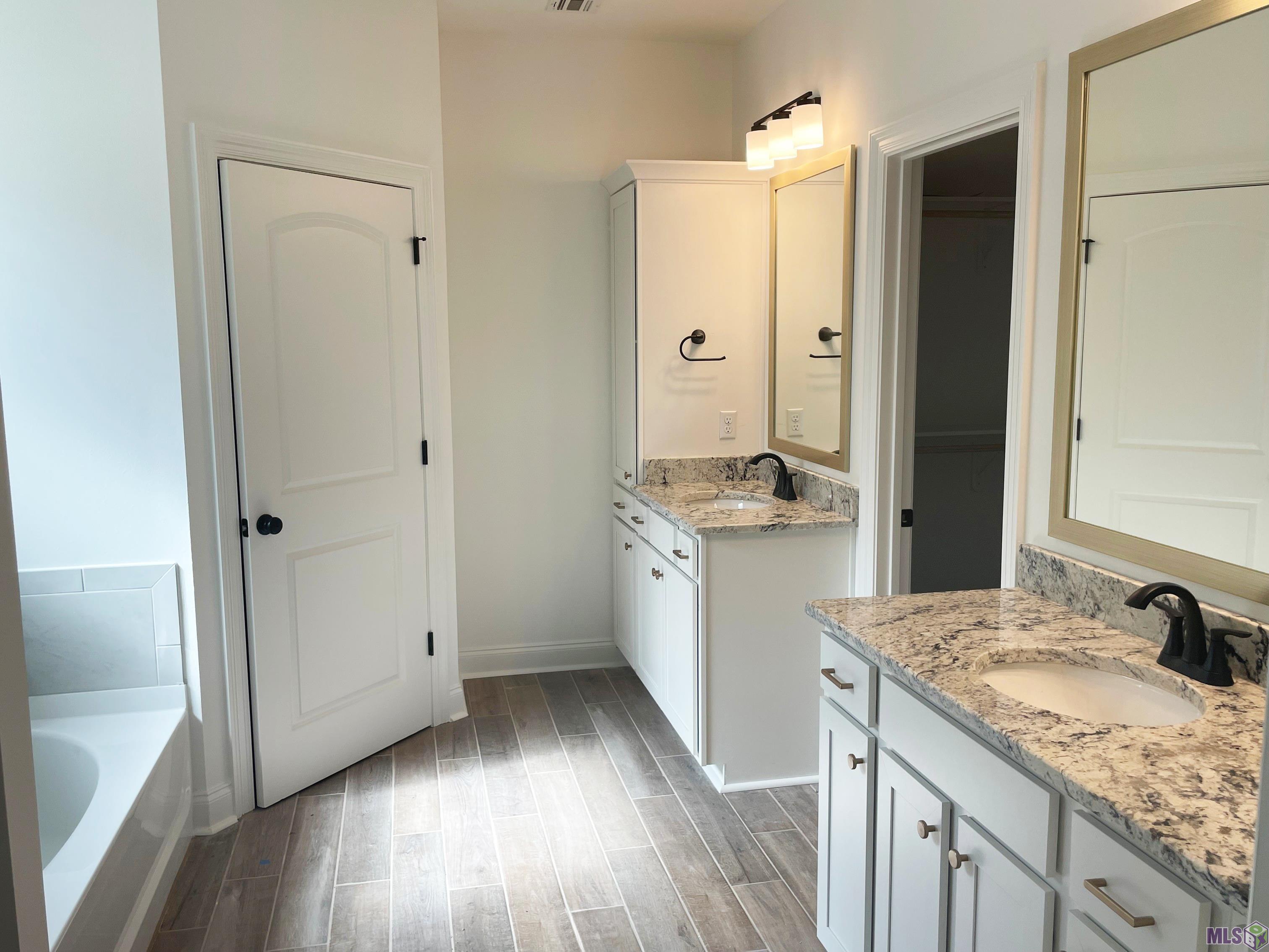 453 Rue Des Affaires Houma, LA 70364 - Photo 6 of 13