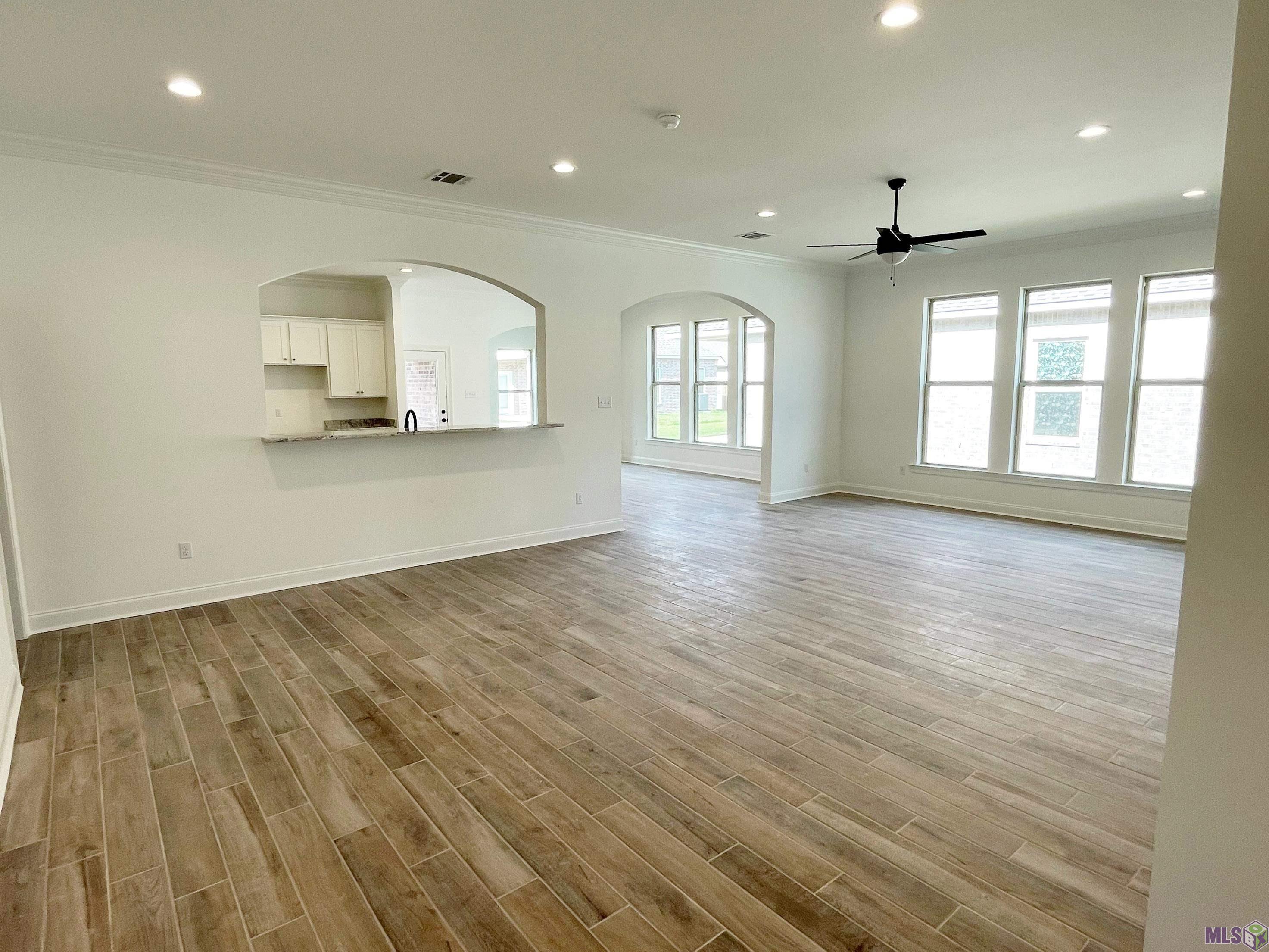 453 Rue Des Affaires Houma, LA 70364 - Photo 8 of 13