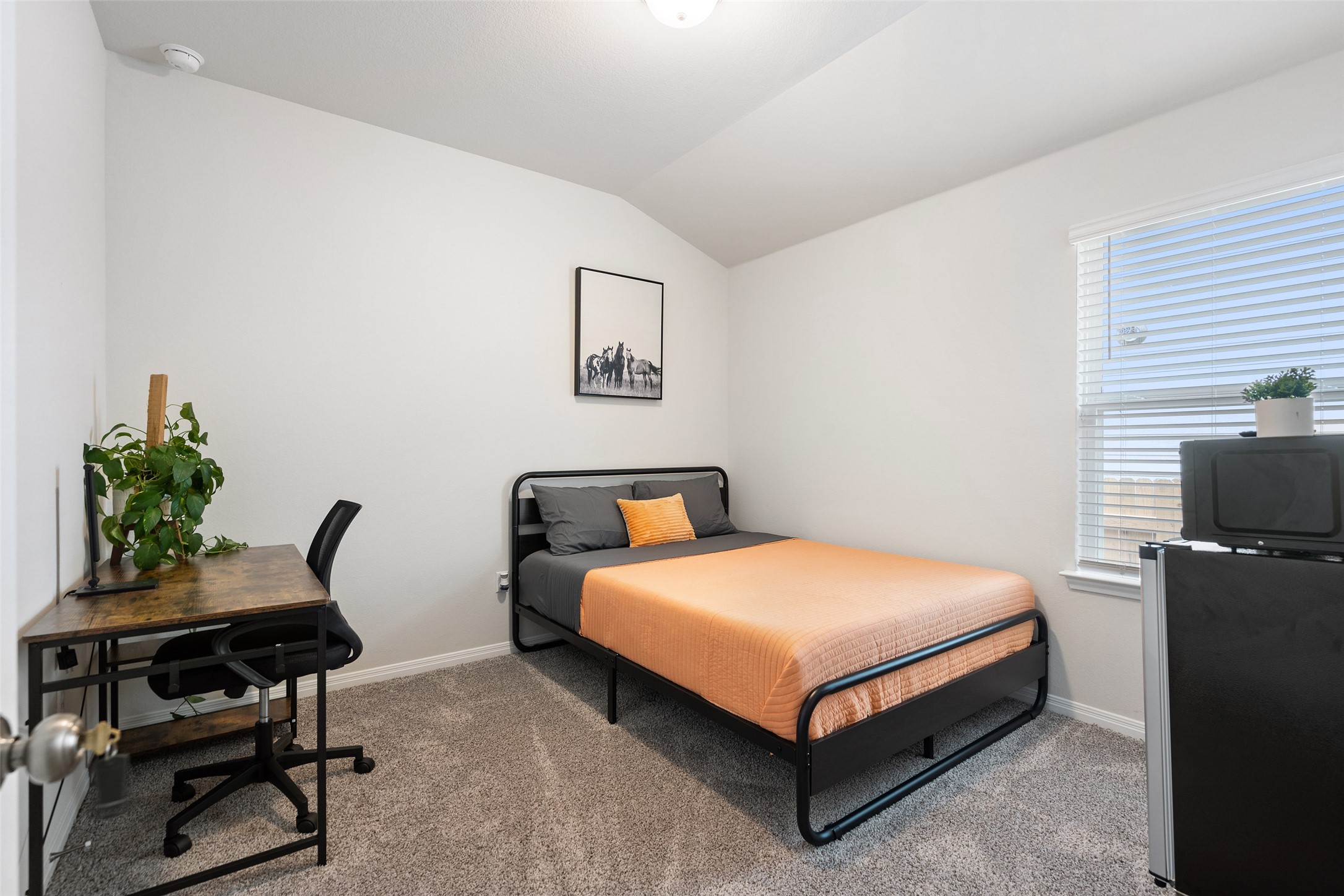 12602 Dairywork Road Buda, TX 78610 - Photo 12 of 15 Bedroom 3
