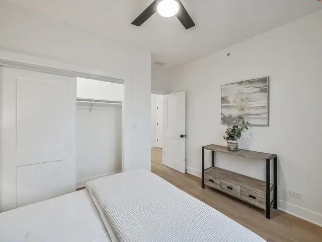 $1,049,000 | 1215 North Taylor Avenue, Oak Park, IL 60302