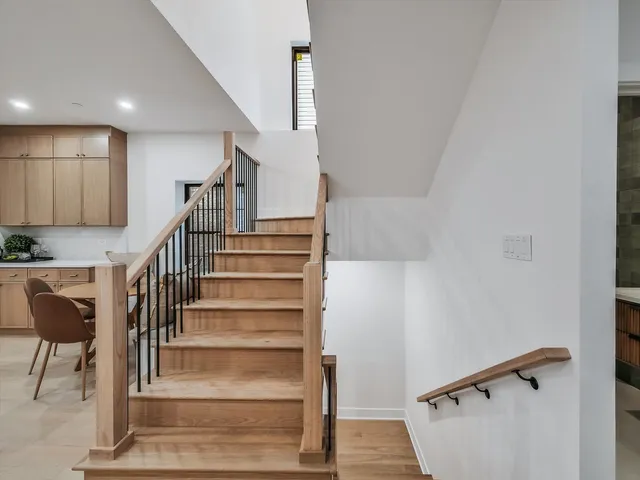 $1,049,000 | 1215 North Taylor Avenue, Oak Park, IL 60302