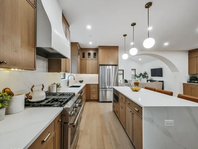 $1,049,000 | 1215 North Taylor Avenue, Oak Park, IL 60302