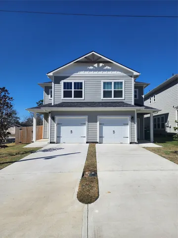 $1,800 | 650 Everett Street, Unit B, Conroe, TX 77301