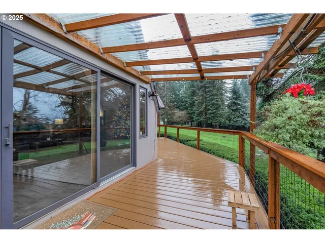 a view of porch with a backyard