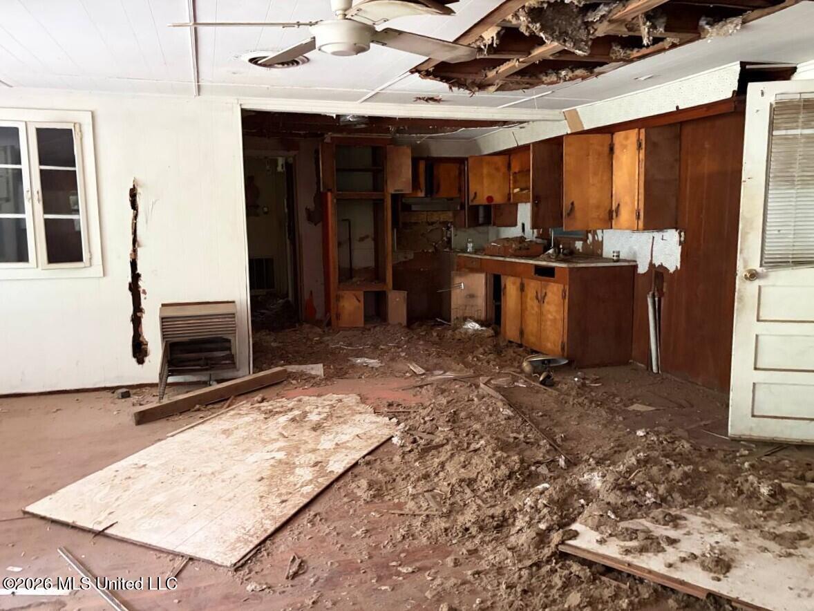 422 Powell Street Brookhaven, MS 39601 - Photo 8 of 25 8