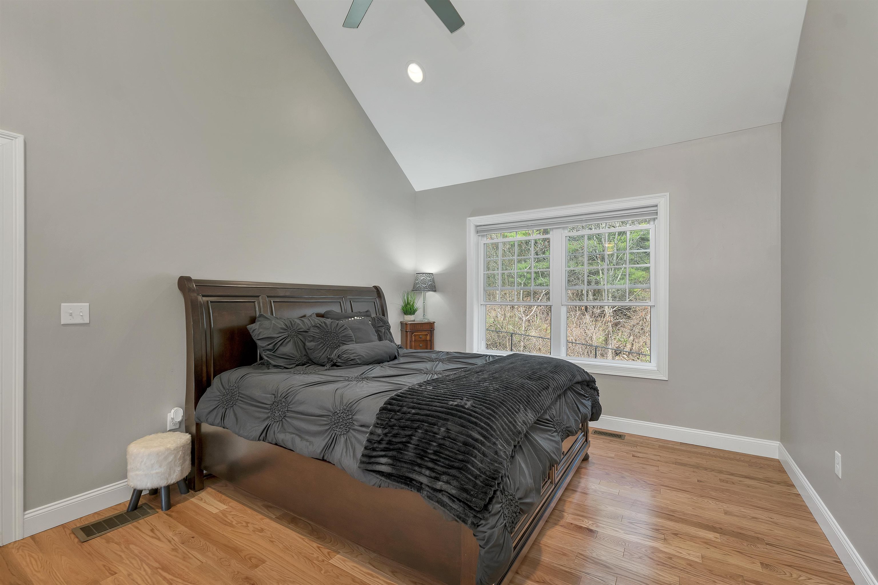31 Carriage Hill Road Wilton, NH 03086 - Photo 14 of 50