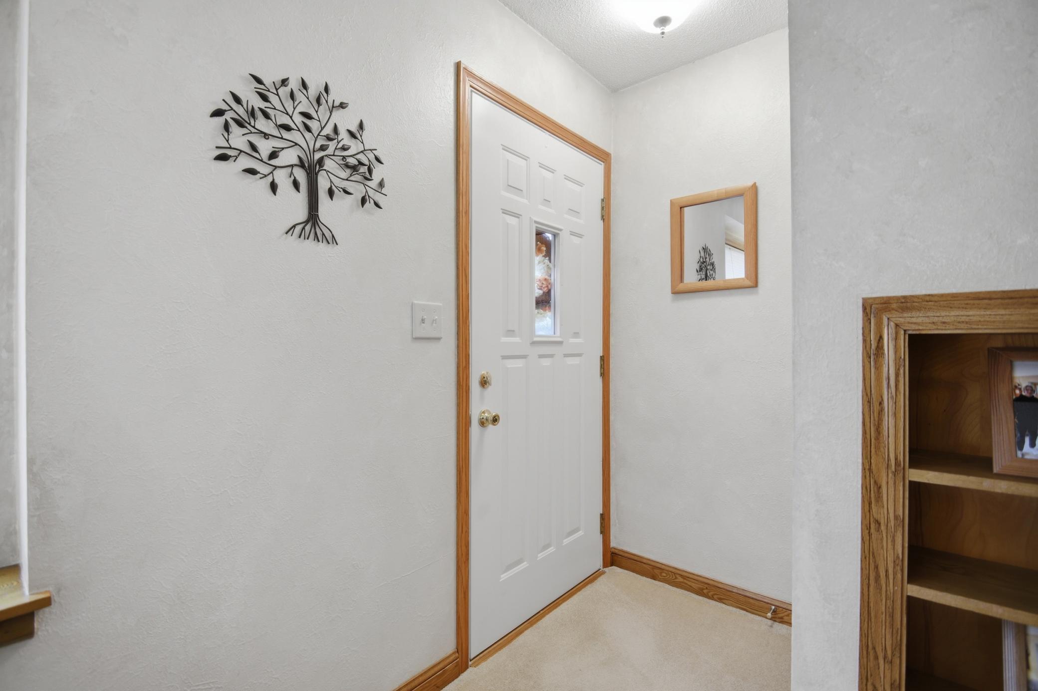 803 18th Street Southwest Austin, MN 55912 - Photo 4 of 50