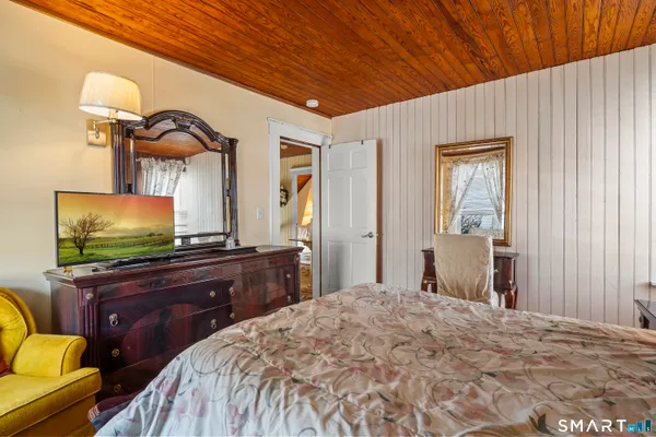 $3,500 | 94 Neptune Avenue, New London, CT 06320